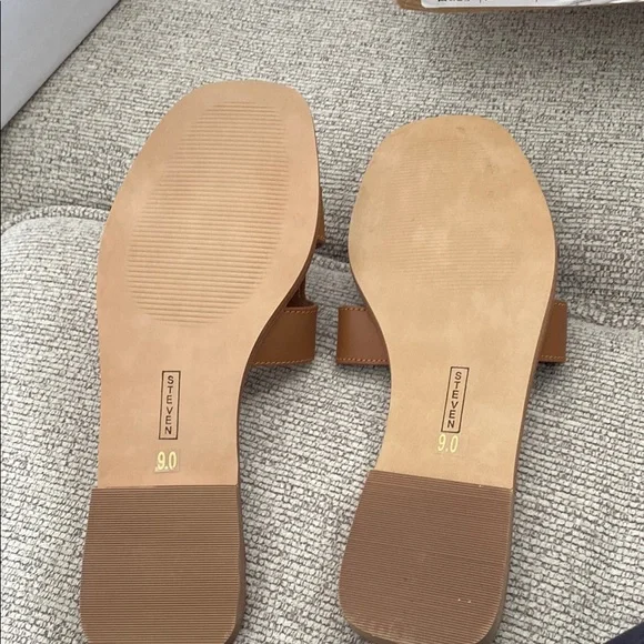 Steve Madden Tan Sandals Minimalist Slide Design - Picture 3 of 3